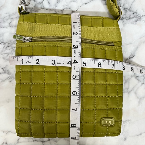 lug skipper crossbody RFID shoulder quilted green apple travel bag lightweight - Picture 8 of 11